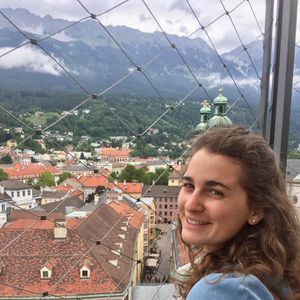 Meet your Posher, Cassie